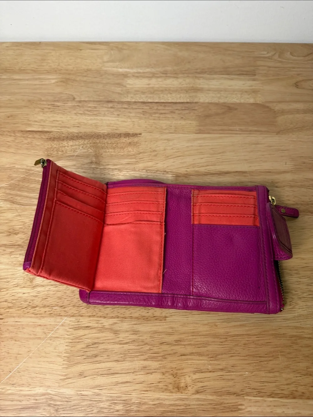 Used Fossil Women’s Leather Wallet Organizer